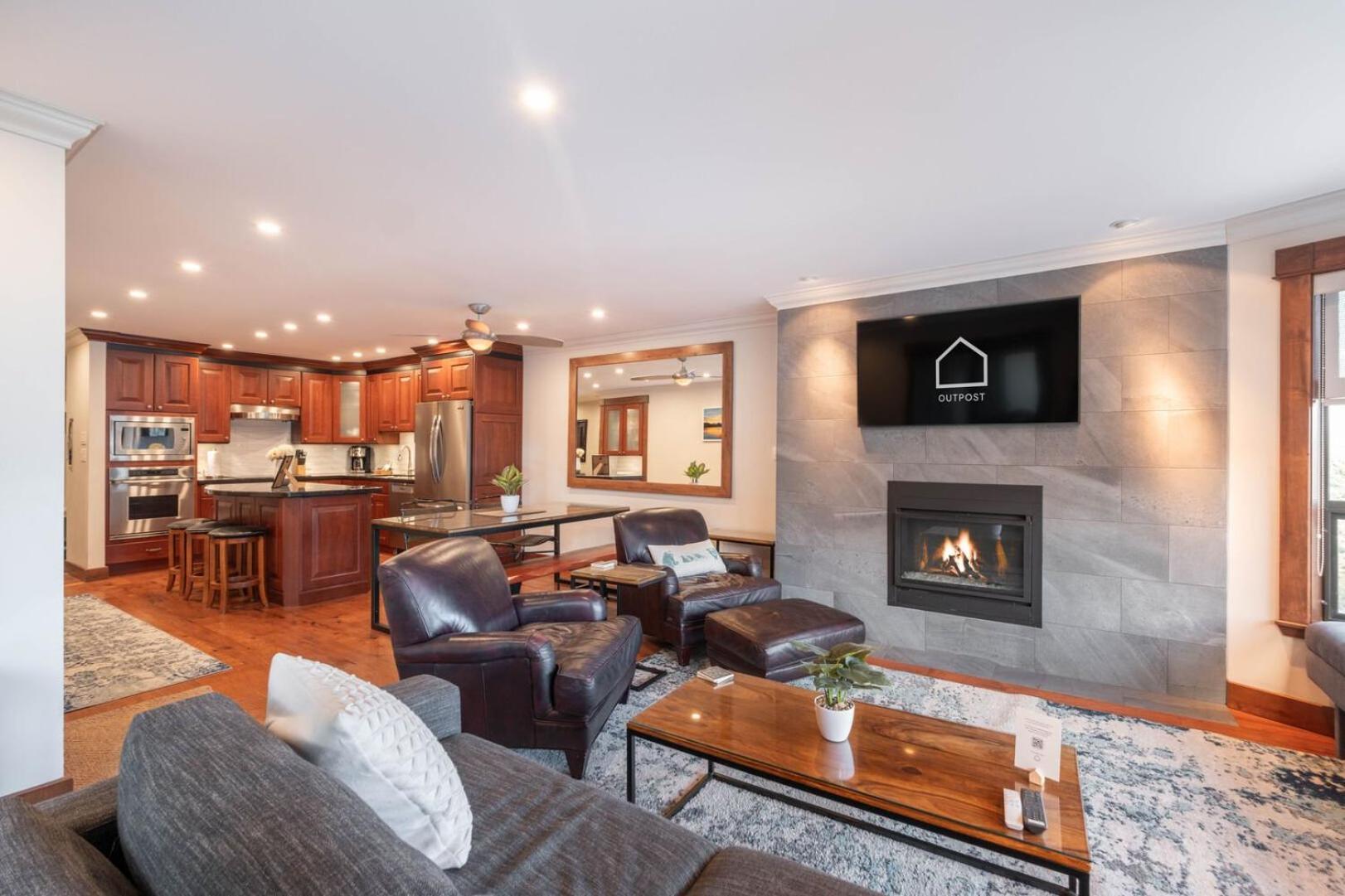 Villa Greyhawk By Outpost Whistler Exterior foto